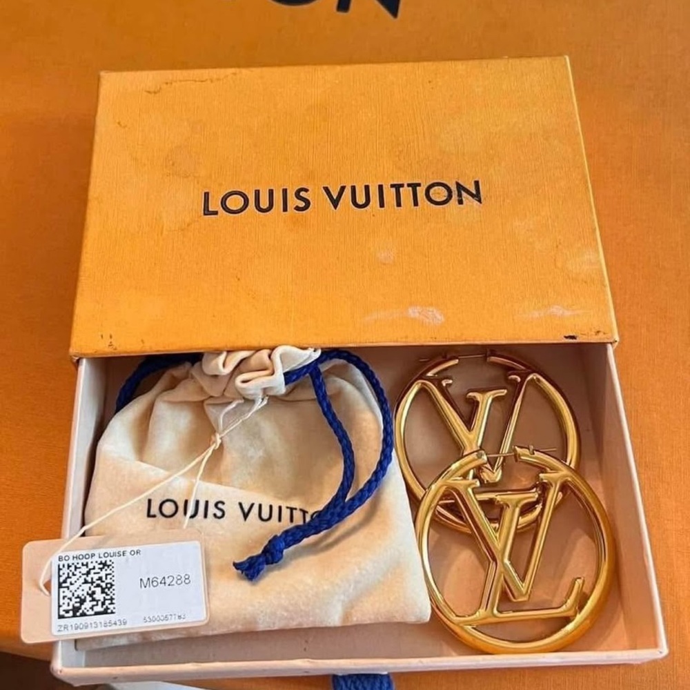 Louis Vuitton Gold Earrings